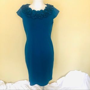 Taylor flower collar sheaf dress Sz 4